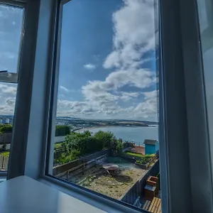 Bay View Apartment