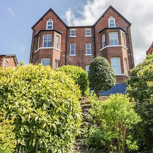 Carisbrooke Apartment
